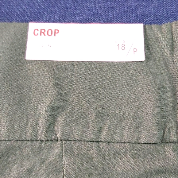 Linen, cropped, petite pants. - Picture 14 of 14